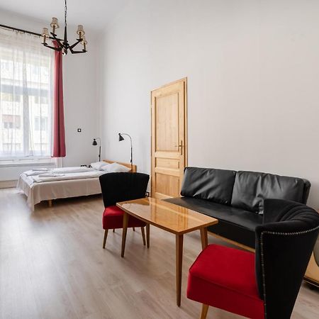 Retro Rebel Mode Apartment Budapest Ngoại thất bức ảnh