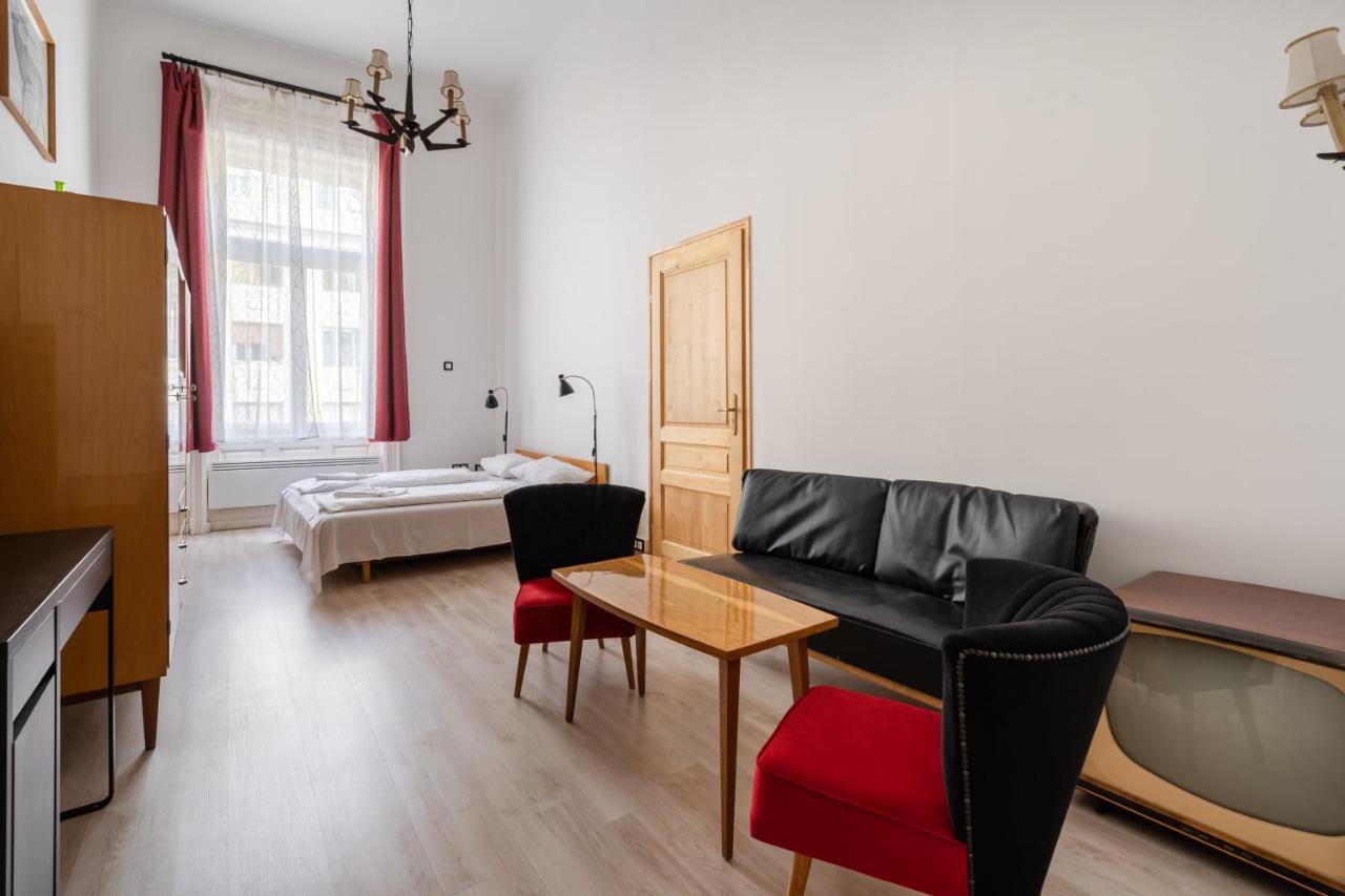 Retro Rebel Mode Apartment Budapest Ngoại thất bức ảnh