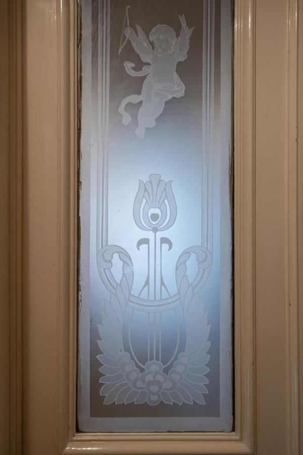Retro Rebel Mode Apartment Budapest Ngoại thất bức ảnh